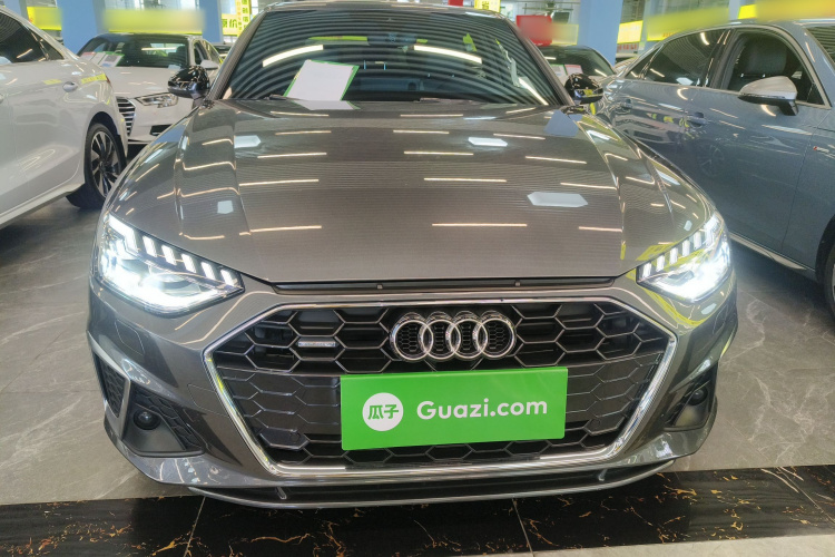 奥迪A4L 2020款 45 TFSI quattro 臻选动感型车身外观2