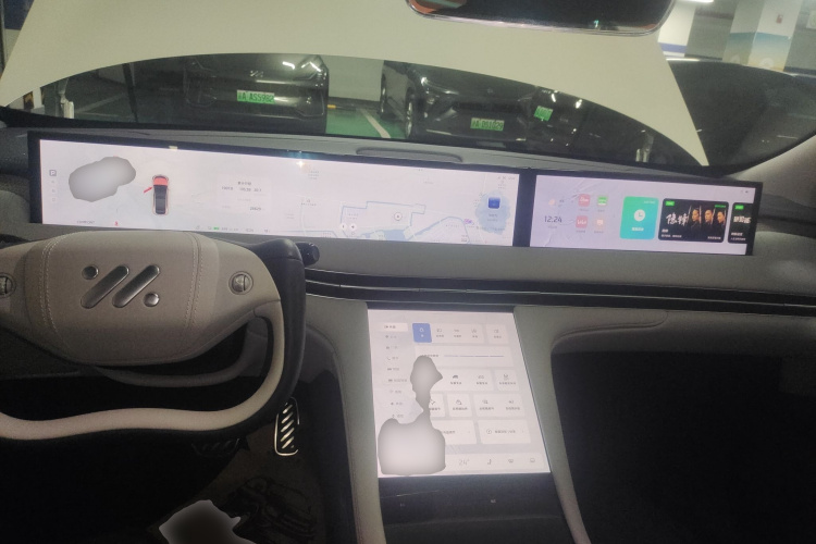 智己汽车 智己LS7 2023款 77kWh Urban Fit后驱版中控内饰7002