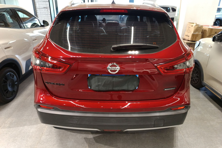 日产 逍客 2021款 2.0L CVT豪华版车身外观6