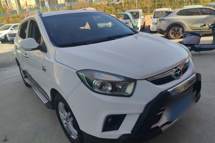 江汽集团 瑞风S5 2013款 2.0T 手动尊享版车身外观3