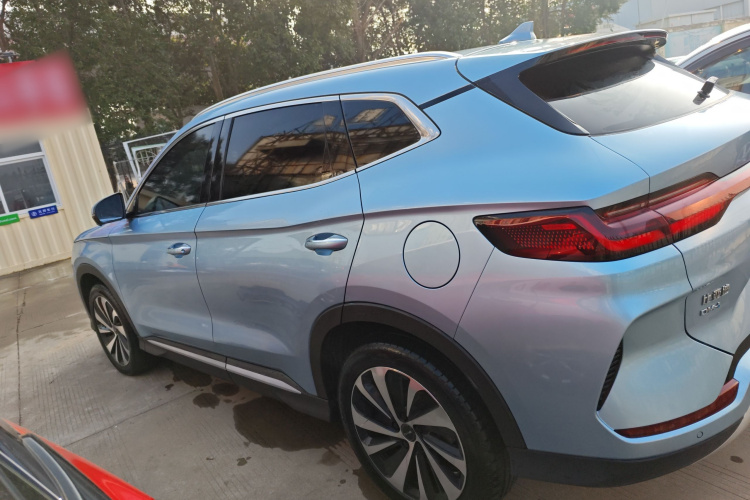 比亚迪 宋PLUS新能源 2023款 冠军版 DM-i 110KM 旗舰PLUS车身外观6003