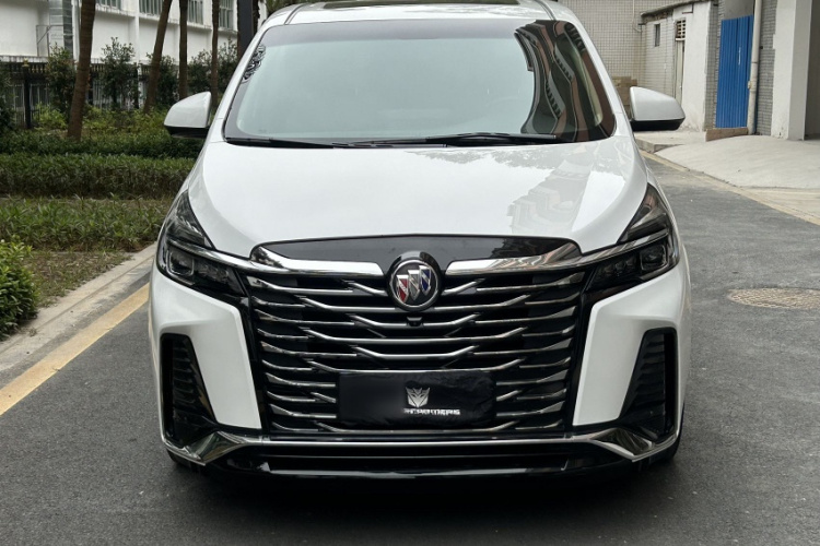 别克GL8 2023款 改款 陆上公务舱 豪华型车身外观6001