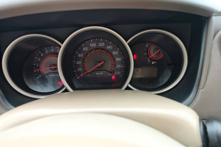 日产 轩逸 2012款 经典 1.6XE 自动舒适版局部细节14