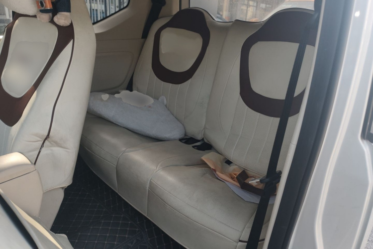 五菱汽车 宏光MINIEV 2024款 第三代 215km 进阶版中控内饰7004