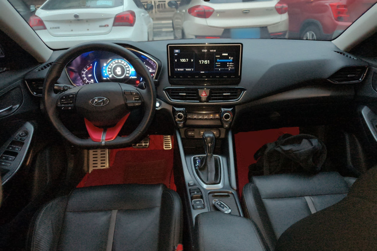 现代 菲斯塔 2019款 280TGDi 运动版 国V中控内饰12