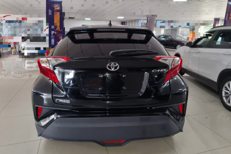 丰田C-HR 2018款 2.0L 领先特别版 国V车身外观6