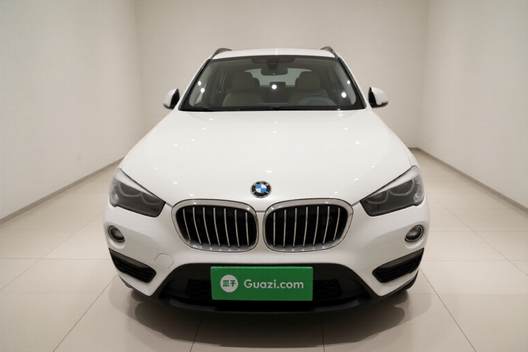 宝马X1 2016款 sDrive18Li 时尚型车身外观2