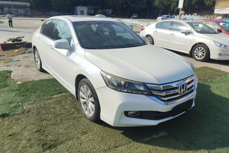 本田 雅阁 2014款 2.4L LX 舒适版车身外观3