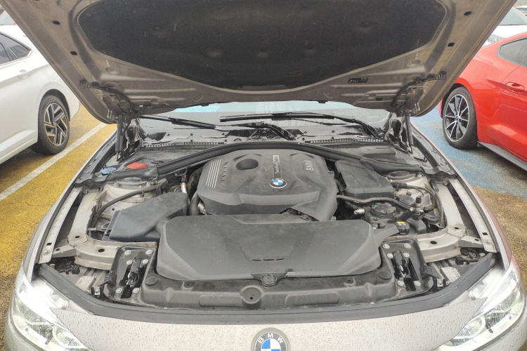 宝马3系 2017款 320Li 时尚型机舱底盘24