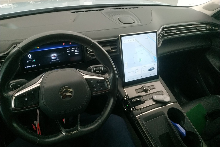 蔚来ES6 2022款 75kWh 运动版中控内饰7002
