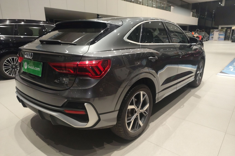 奥迪Q3 Sportback 2020款 40 TFSI 时尚型车身外观6005