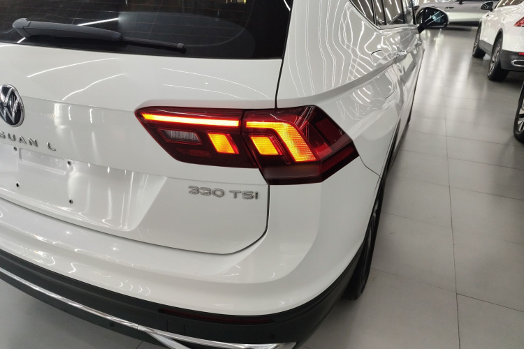 大众 途观L 2022款 330TSI 自动两驱舒享版车身外观6006