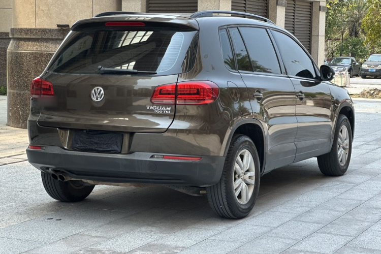 大众 途观 2016款 300TSI 自动两驱风尚版车身外观6006