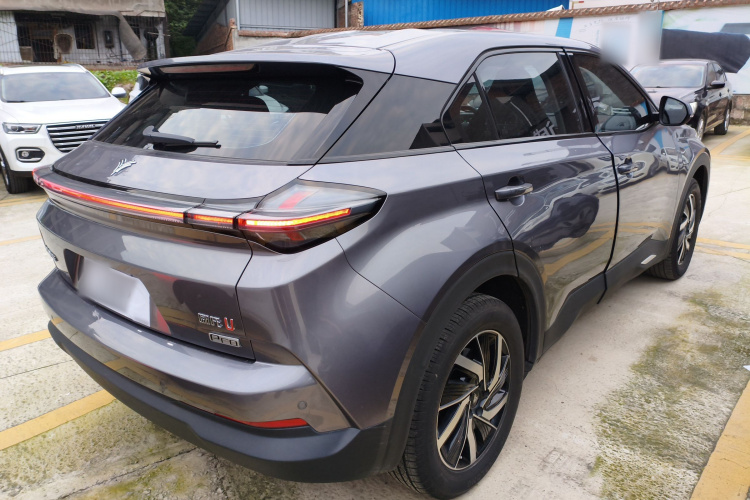 哪吒汽车 哪吒U 2021款 Pro 400 行业定制版车身外观7