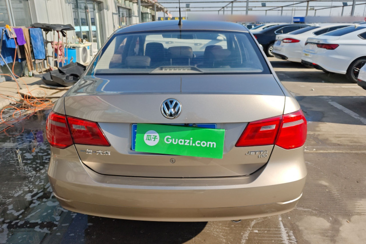 大众 捷达 2015款 质惠版 1.6L 手动时尚型车身外观6004