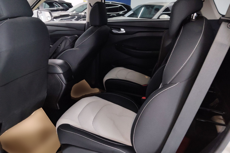 五菱汽车 五菱宏光S3 2018款 1.5L 手动标准型 国V中控内饰21