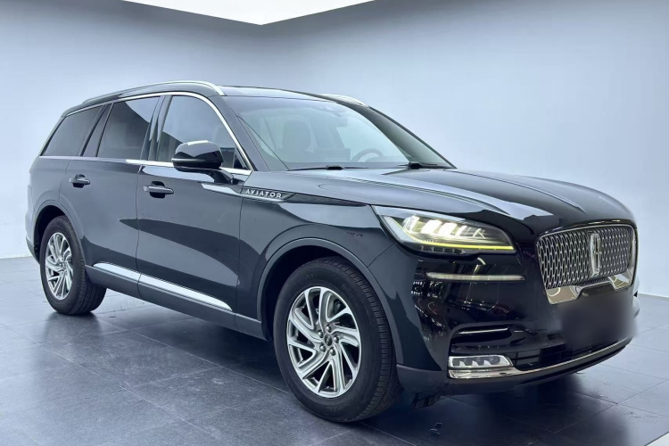 林肯 飞行家 2020款 3.0T V6 四驱尊享版车身外观6002