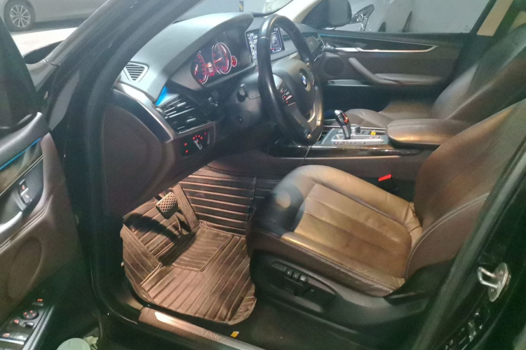 宝马X5(进口) 2017款 xDrive28i中控内饰20