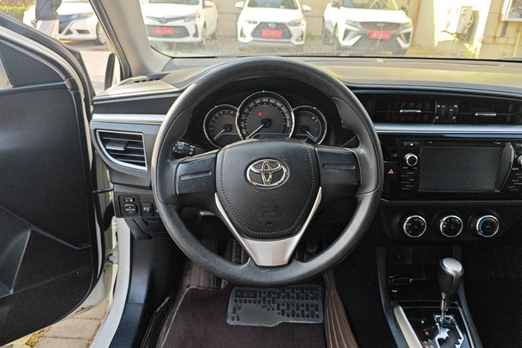 丰田 雷凌 2014款 1.6G CVT精英版局部细节13