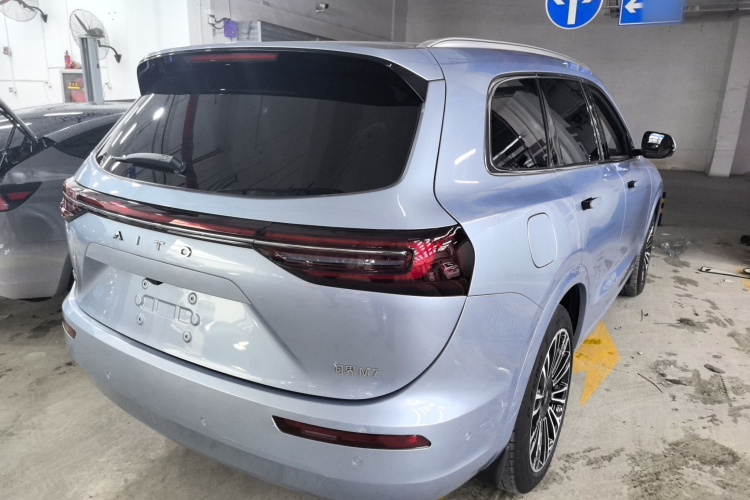 鸿蒙智行 问界M7 2024款 1.5T 四驱Plus版 5座车身外观6003