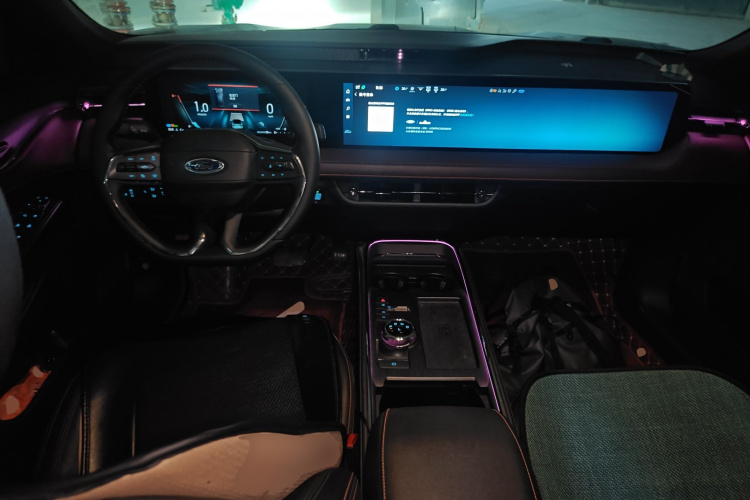福特 蒙迪欧 2022款 EcoBoost 245 至尊型中控内饰12