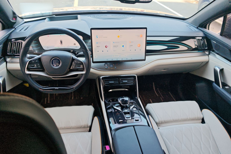 比亚迪 唐新能源 2022款 DM-p 215KM 四驱旗舰型中控内饰7003