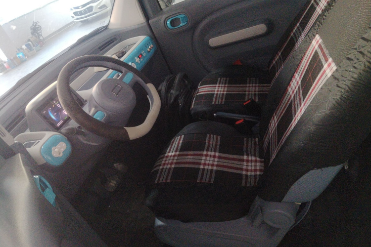 奔腾小马 2025款 222km 灵动马局部细节19