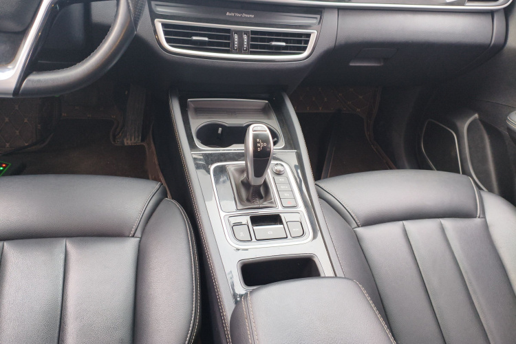 比亚迪 宋MAX 2019款 1.5T 自动智联睿逸天窗型 7座 国VI局部细节18