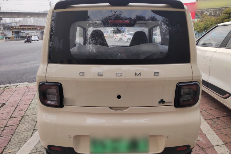 吉利银河 熊猫 2025款 210km 元气熊车身外观6004