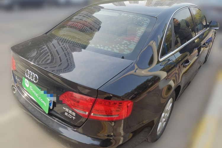 奥迪A4L 2011款 2.0 TFSI 技术型车身外观6005