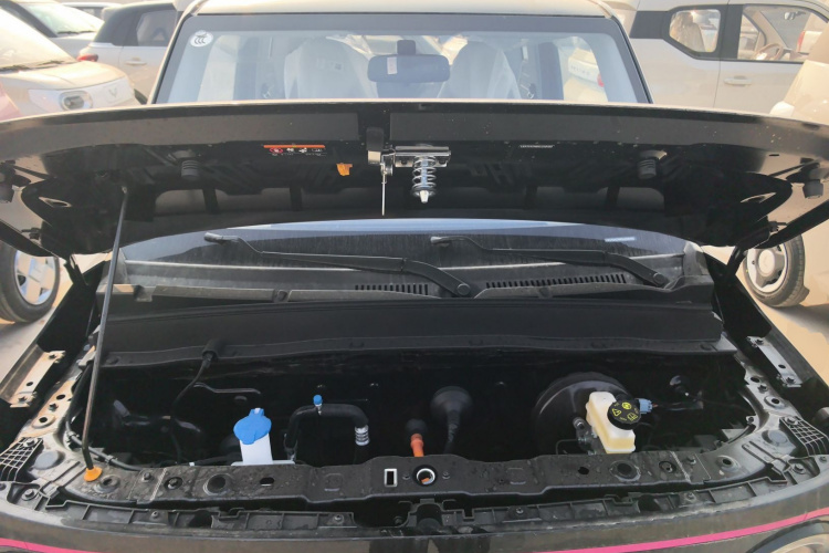 吉利银河 2025款 210km 熊猫卡丁局部细节24