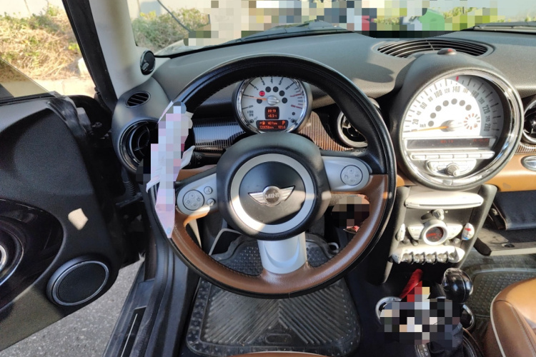 MINI 2010款 1.6L COOPER 50 Mayfair中控内饰13