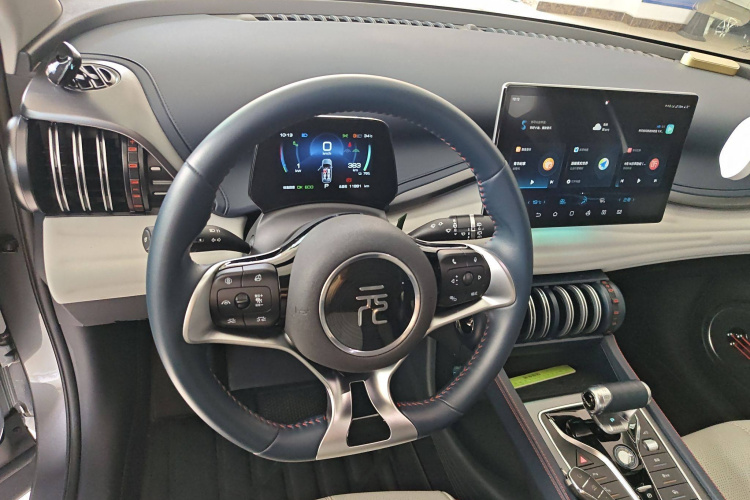 比亚迪 元PLUS 2022款 510KM 旗舰型中控内饰13