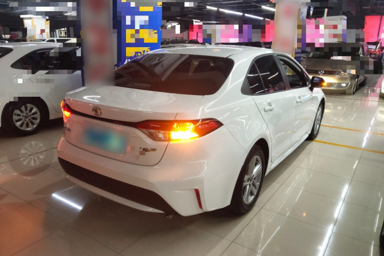 丰田 雷凌 2021款 TNGA 1.5L CVT进取版车身外观7