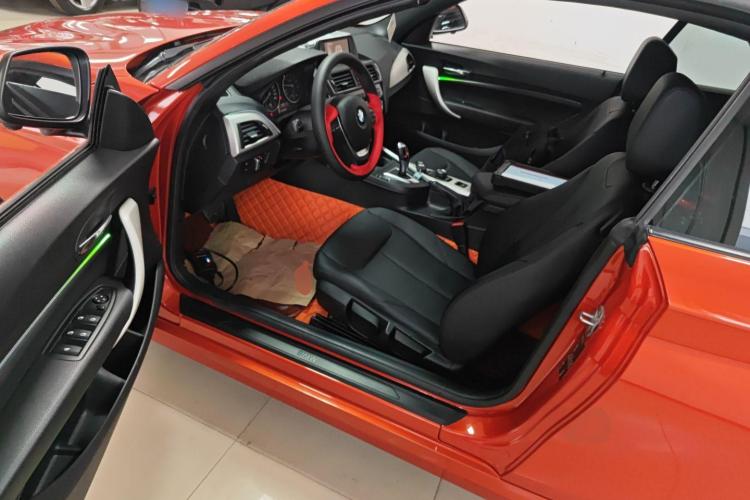 宝马2系(进口) 2015款 218i 敞篷轿跑车中控内饰20