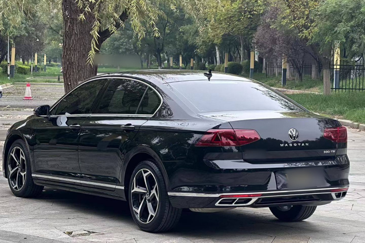 大众 迈腾 2023款 200万辆纪念版 330TSI DSG领先型车身外观6008