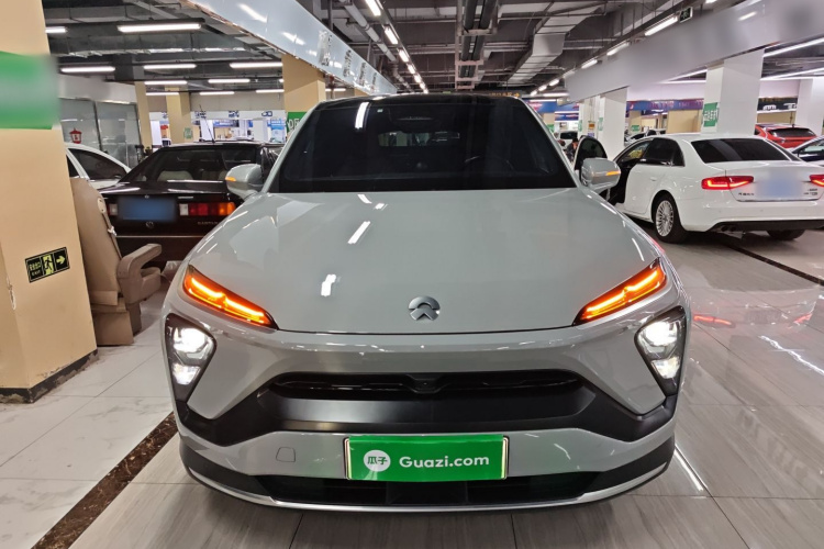 蔚来EC6 2020款 465KM 运动版车身外观2