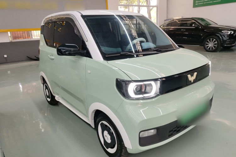 五菱汽车 宏光MINIEV 2021款 马卡龙臻享款 磷酸铁锂车身外观3