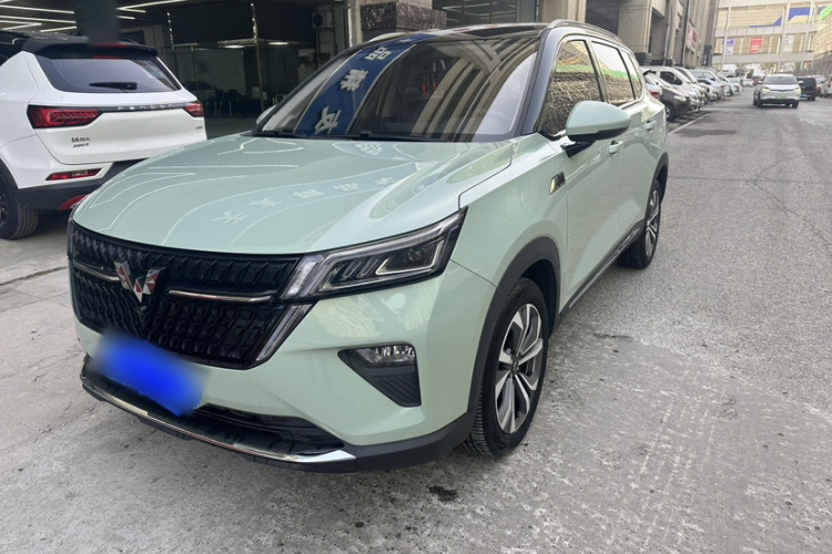 五菱汽车 五菱星辰 2021款 1.5T CVT星辉版车身外观1