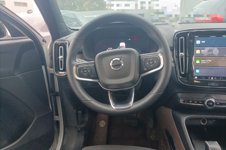 沃尔沃XC40新能源 2024款 长续航版中控内饰13