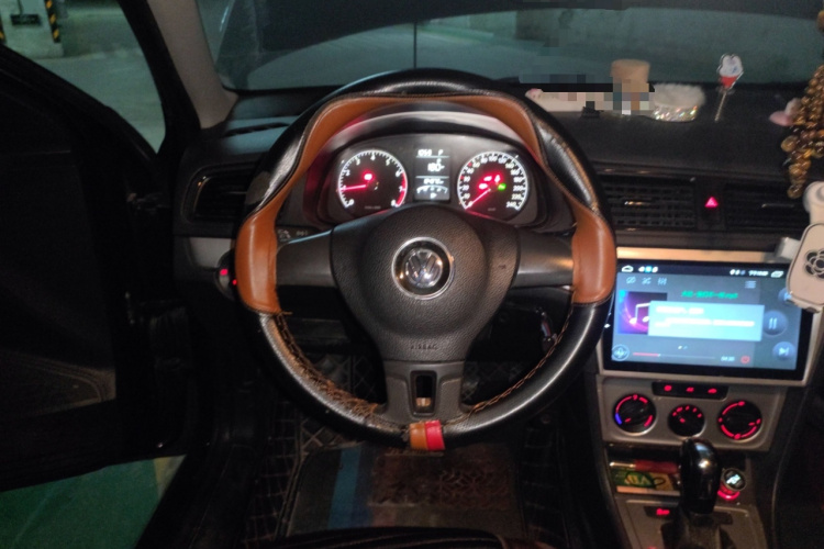 大众 朗逸 2015款 1.6L 自动风尚版中控内饰13