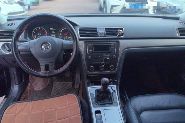 大众 帕萨特 2015款 1.4TSI 手动尊雅版中控内饰12