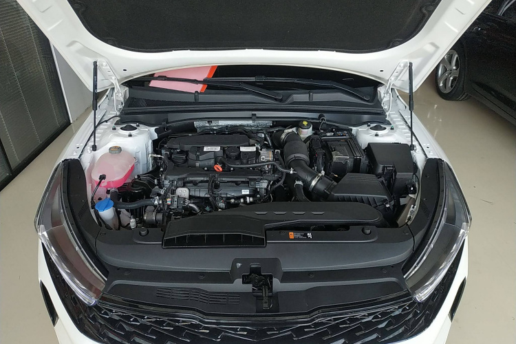 起亚K5 2021款 270T CVVD 时尚版局部细节24