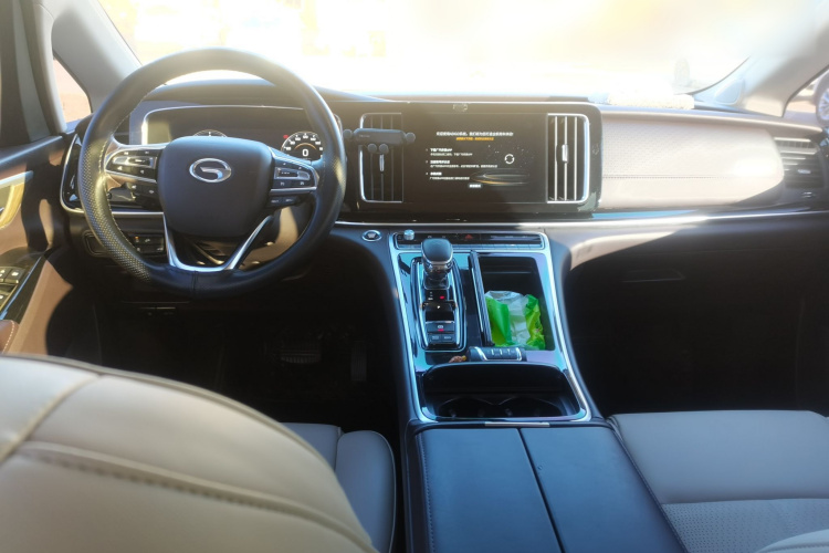 广汽传祺 传祺M8 2021款 大师系列 390T 尊贵版中控内饰12