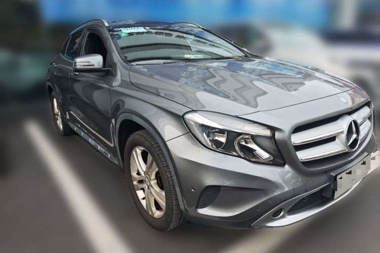 奔驰GLA 2015款 GLA 200 动感型车身外观3