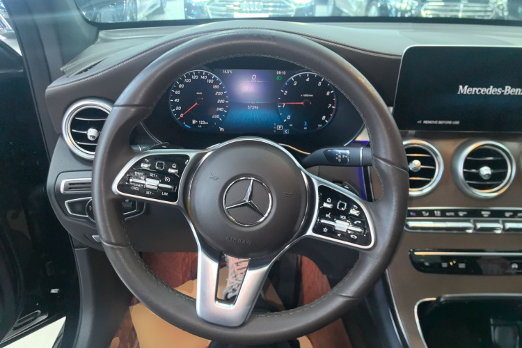 奔驰GLC 2022款 改款二 GLC 260 L 4MATIC 豪华型中控内饰13