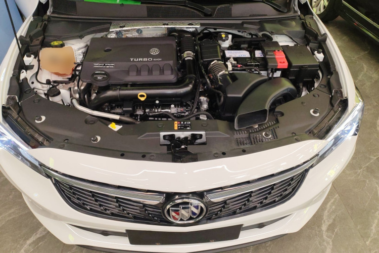 别克 威朗 2023款 Pro 乐享版机舱底盘24