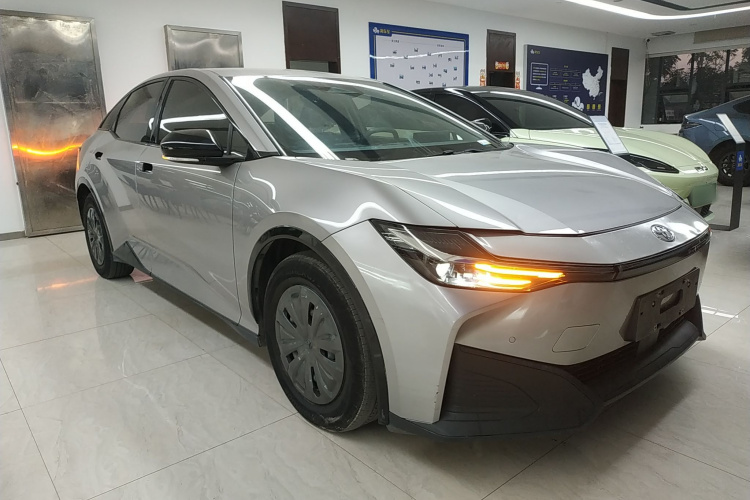 丰田bZ3 2023款 517km 精英PRO车身外观3