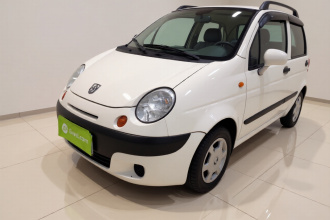 宝骏 乐驰 2012款 改款 1.0L 手动P-TEC标准型