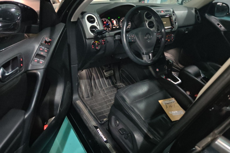 大众 途观 2015款 2.0TSI 自动四驱豪华版中控内饰19